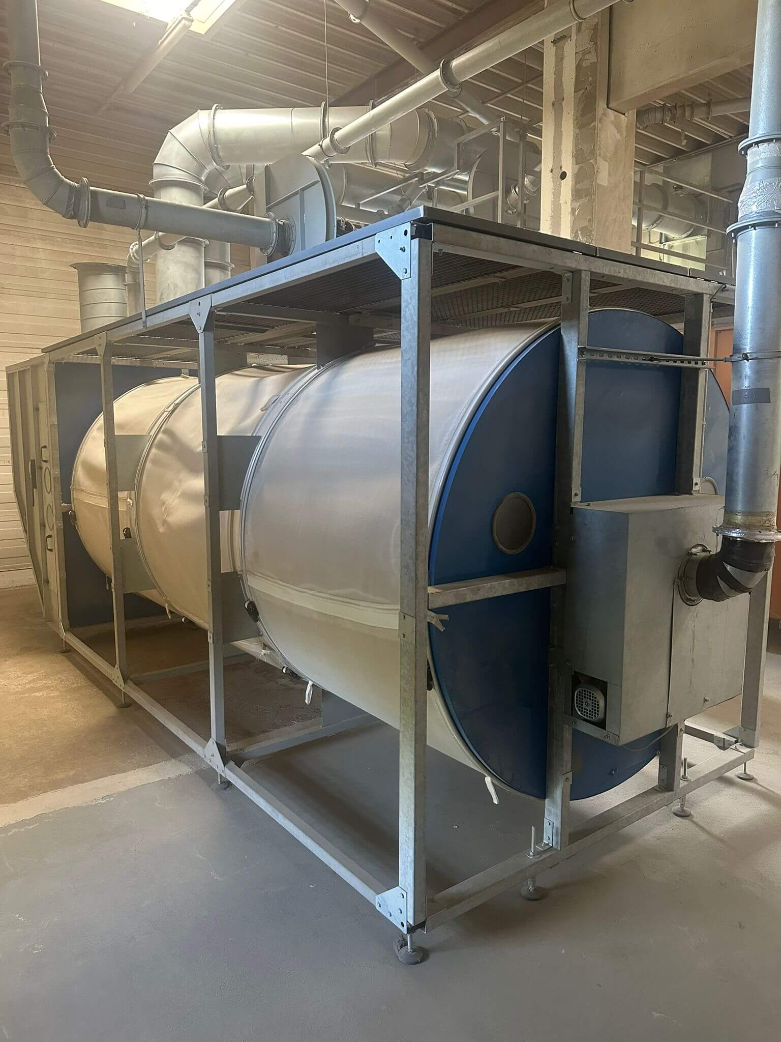 CK AirTechnik Industrieanlage zur Staubabsaugung bei der Hanffaserverarbeitung